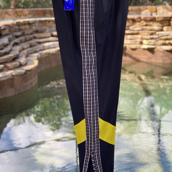 LACOSTE LIVE PATCHWORK TRACKPANTS - Picture 8 of 9